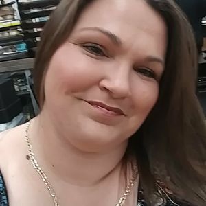 Meet your Posher, Tosha